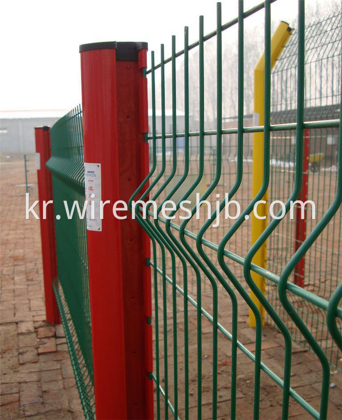 Welded Wire Mesh Fence